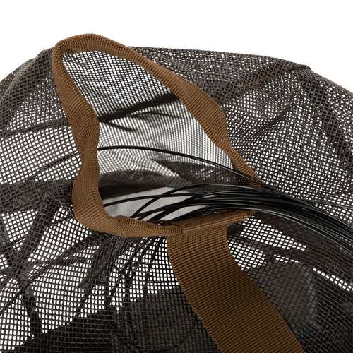 Texas Rig Mesh Decoy Bag: Durable mesh bag with brown handle for storing and transporting decoys. PVC coated main bag, polyester bottom, and webbing straps for secure organization. External loops for carabiners.