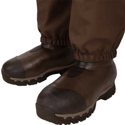 Uninsulated Guardian Elite HND Front Zip Waders - close up of 1600g Thinsulate® Insulation in the Boots 