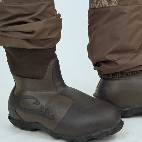 Insulated Breathable Chest Wader with Sewn-in Liner, featuring LokDown insulation and HD2 protection. Ideal for hunters seeking warmth, comfort, and durability. From Drake Waterfowl's high-quality hunting gear collection.
