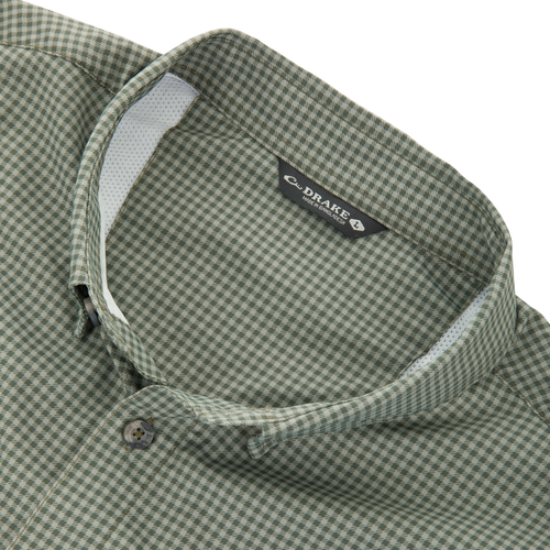 Close-up of the Drake Frat Gingham Check Button-Down Long Sleeve Shirt collar, showing a green micro-check pattern and Drake – Made in Bangladesh label, size L.