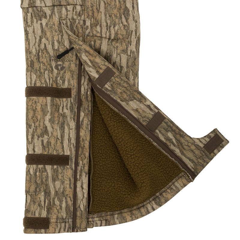 MST Ultimate Wader Pants: close-up of lower leg.