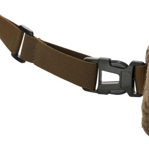 Close-up of the waist belt and quick-release buckle on the Handwarmer Muff with Agion Active XL, showcasing its adjustable and detachable features.